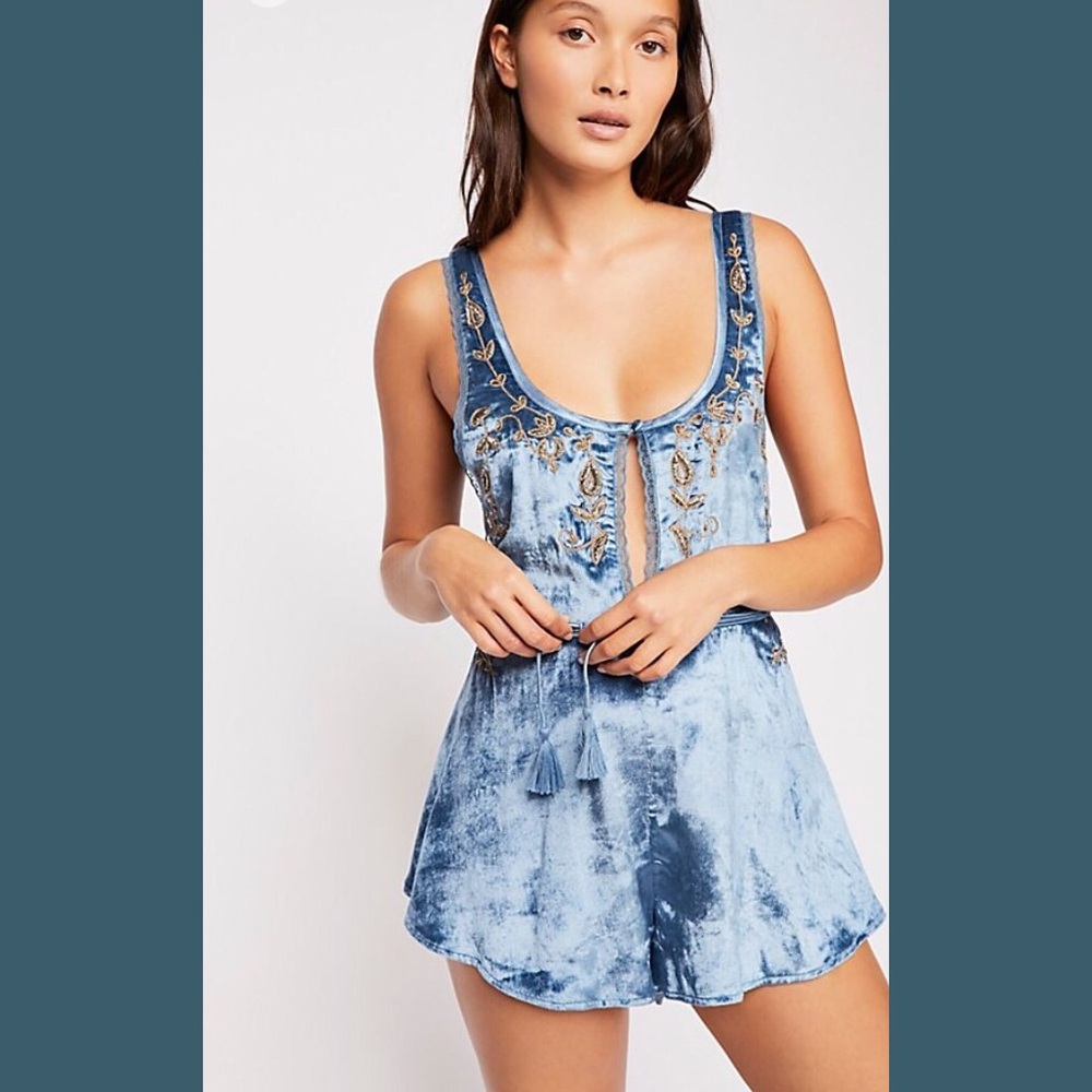 Blue Eyes Velvet Romper